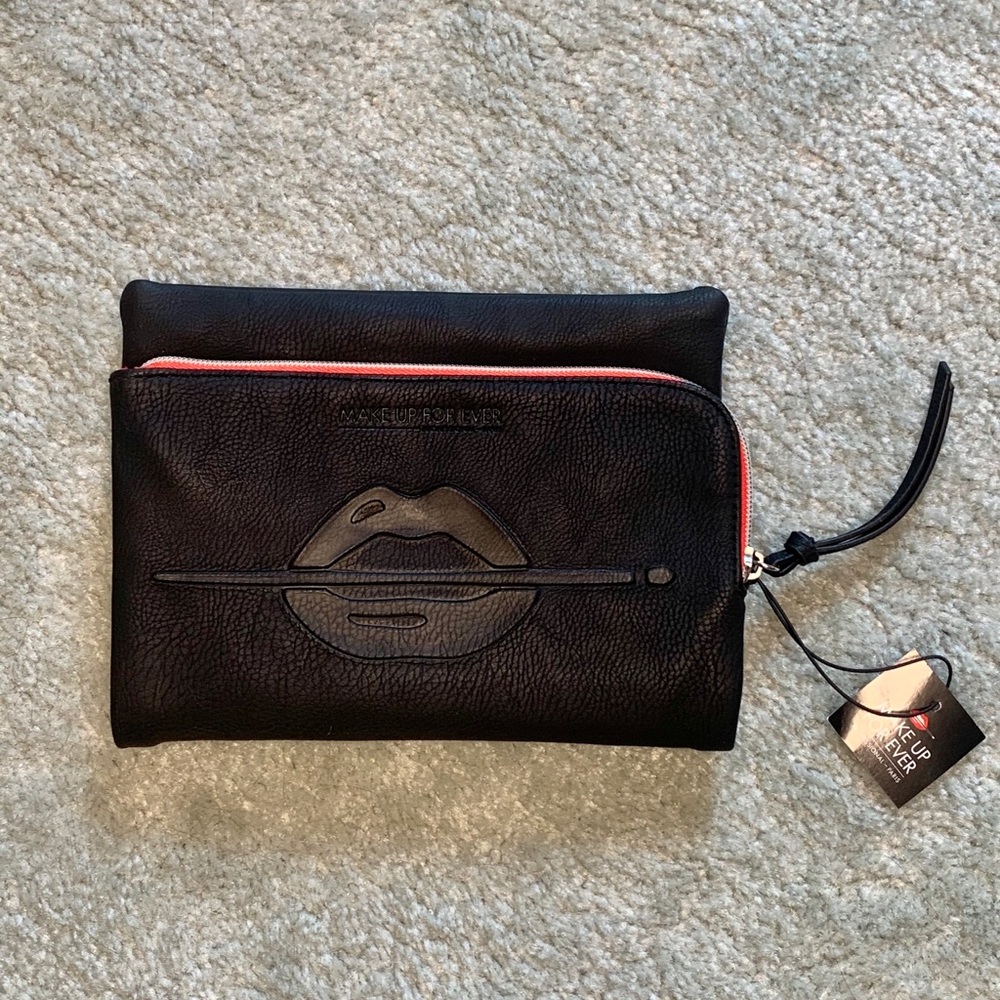 Makeup Forever - Makeup Pouch